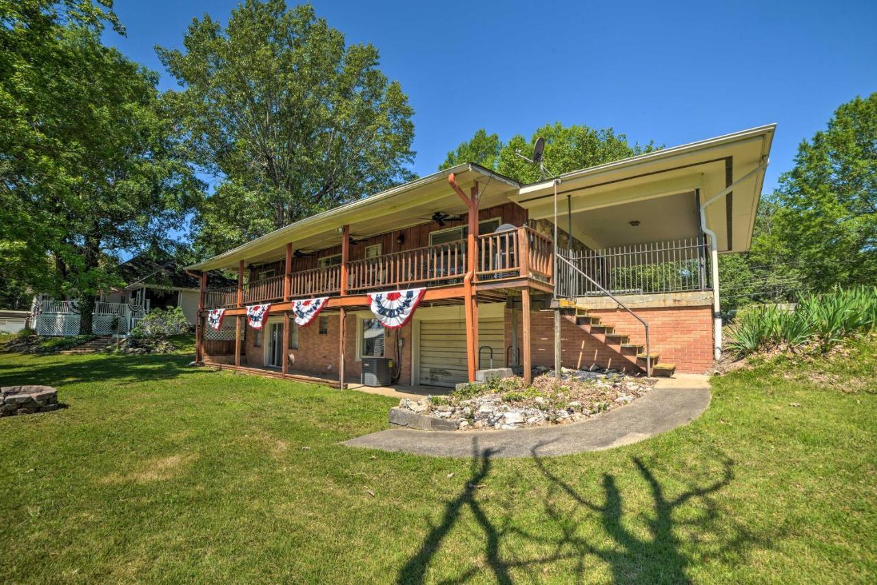 Waterfront Tennessee Home On Kentucky Lake With Deck Springville Exterior photo